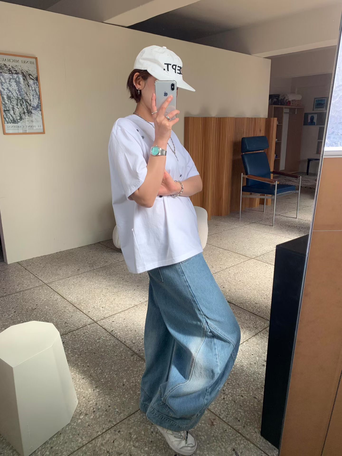 KL11 / LIGHY WASH BARREL JEANS