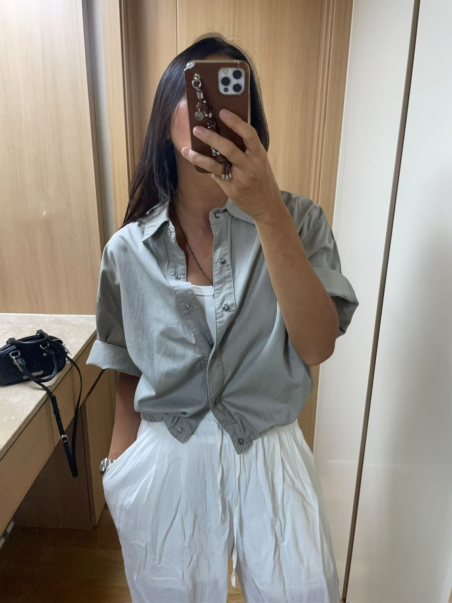 YQ30 / BUTTON DOWN BANDED HEM SHIRT