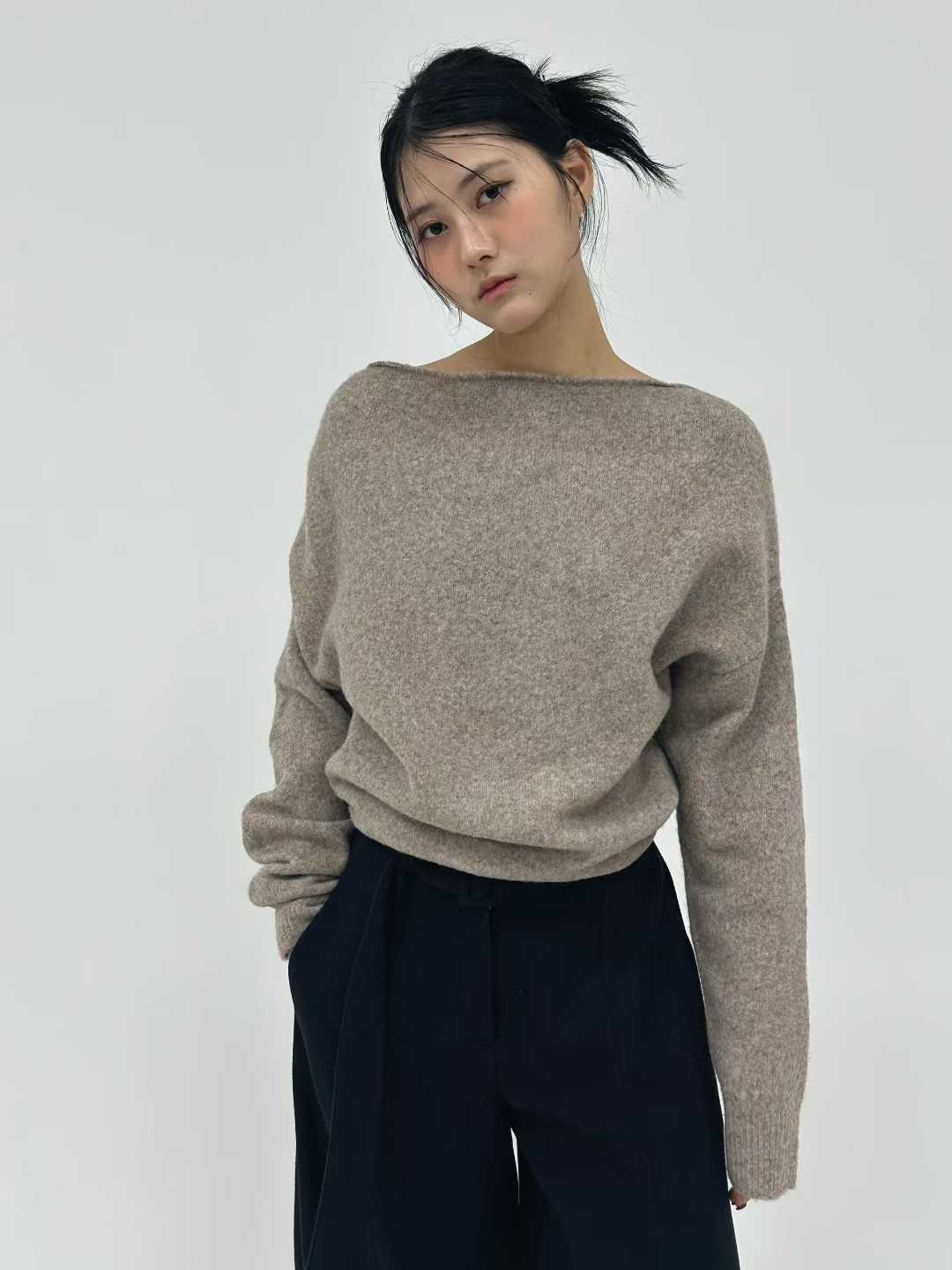 DOCIE WIDE NECK SWEATER