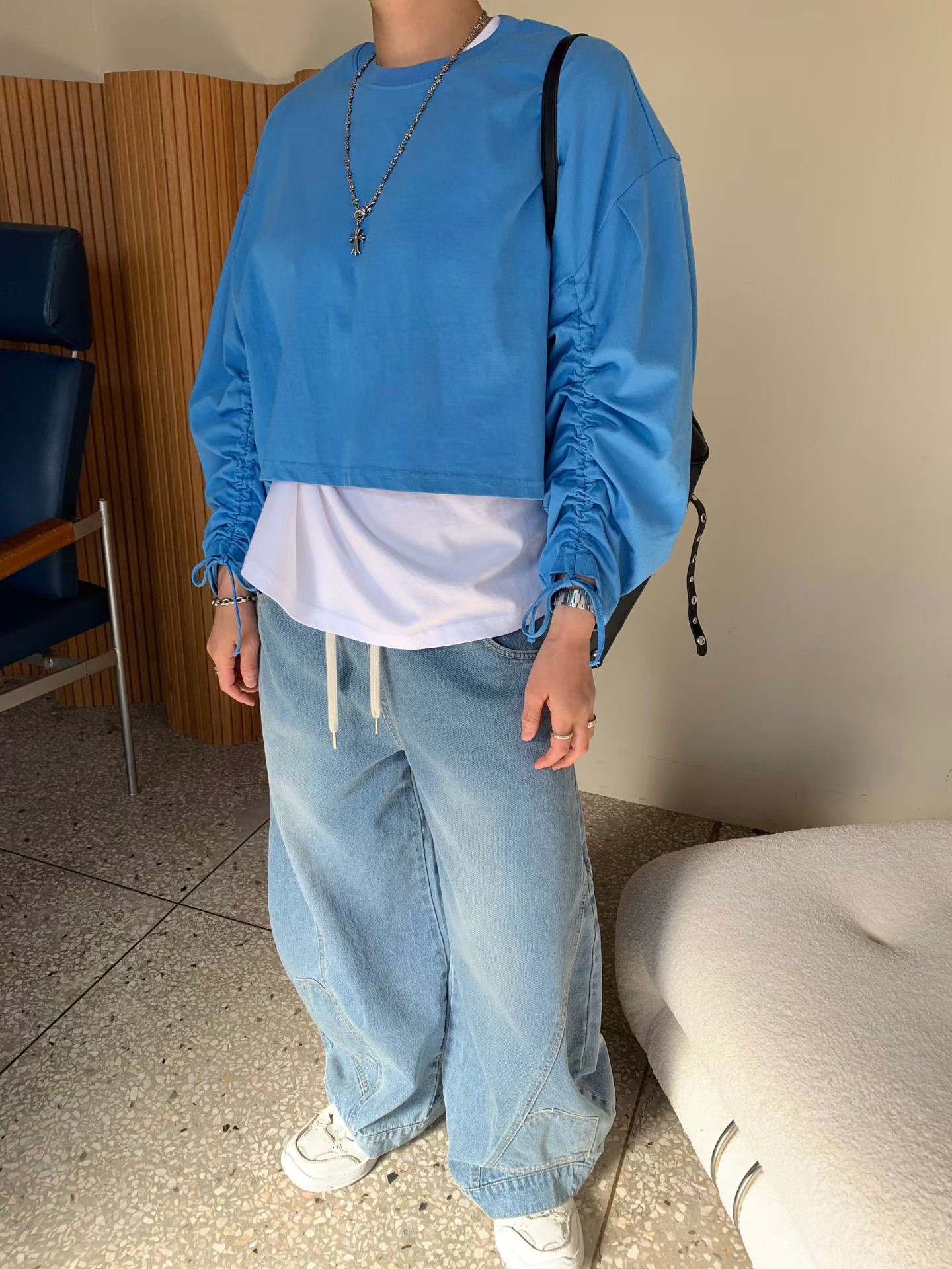 KL14 / CROPPED RUCHED SLEEVE TOP