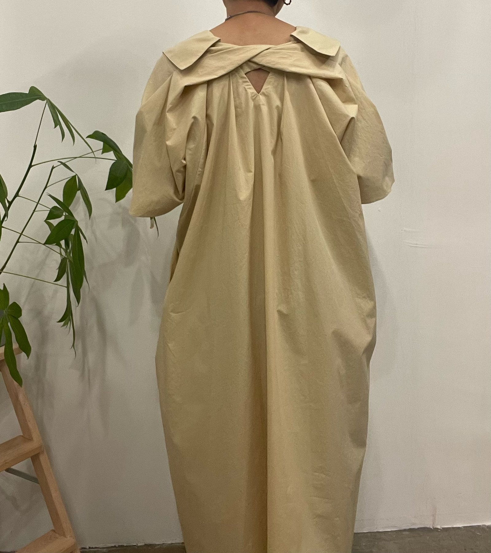 Sofie twisted back details pocket shirt dress