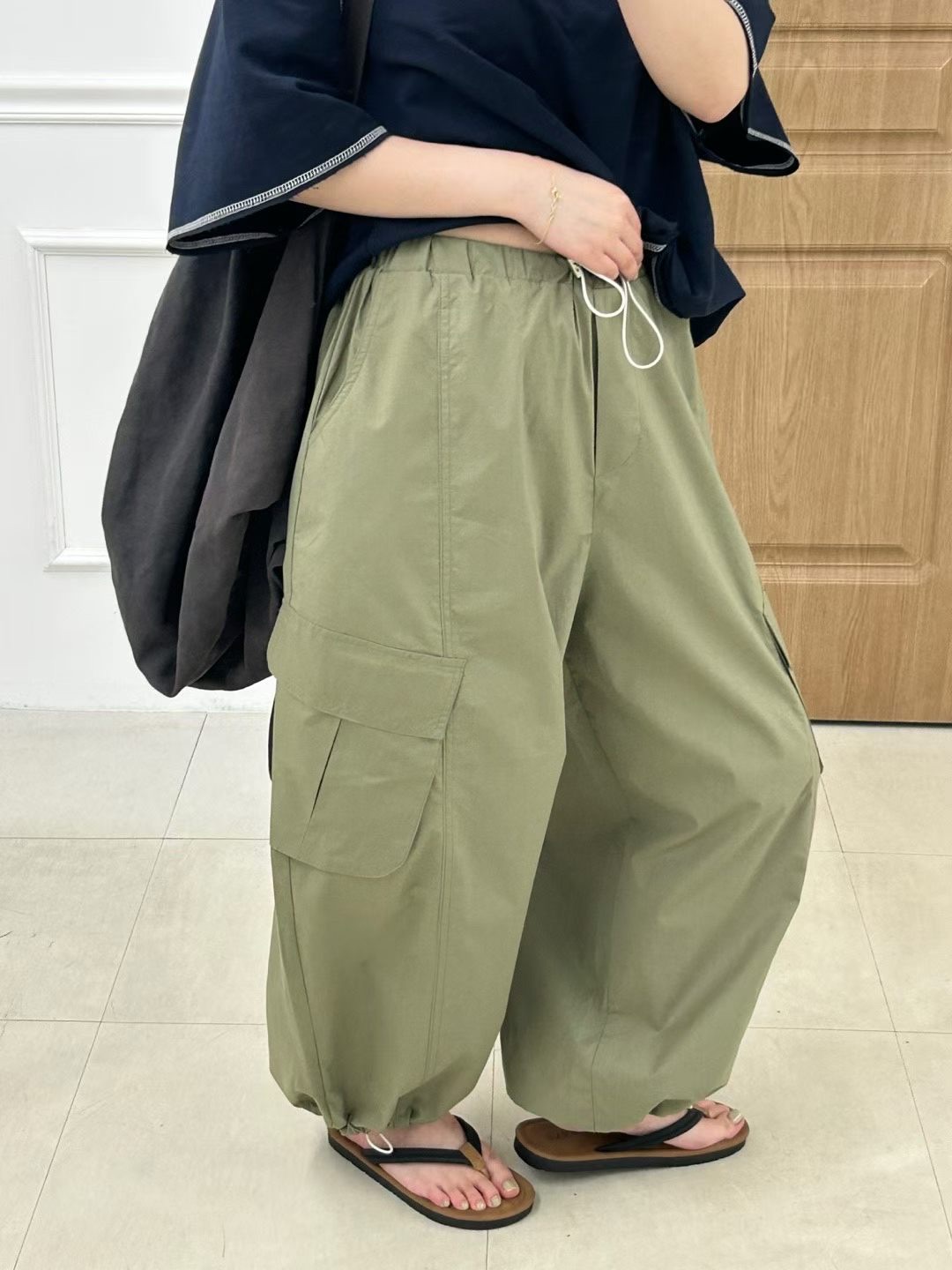 KL20 / TOGGLE HEM UTILITY TROUSERS