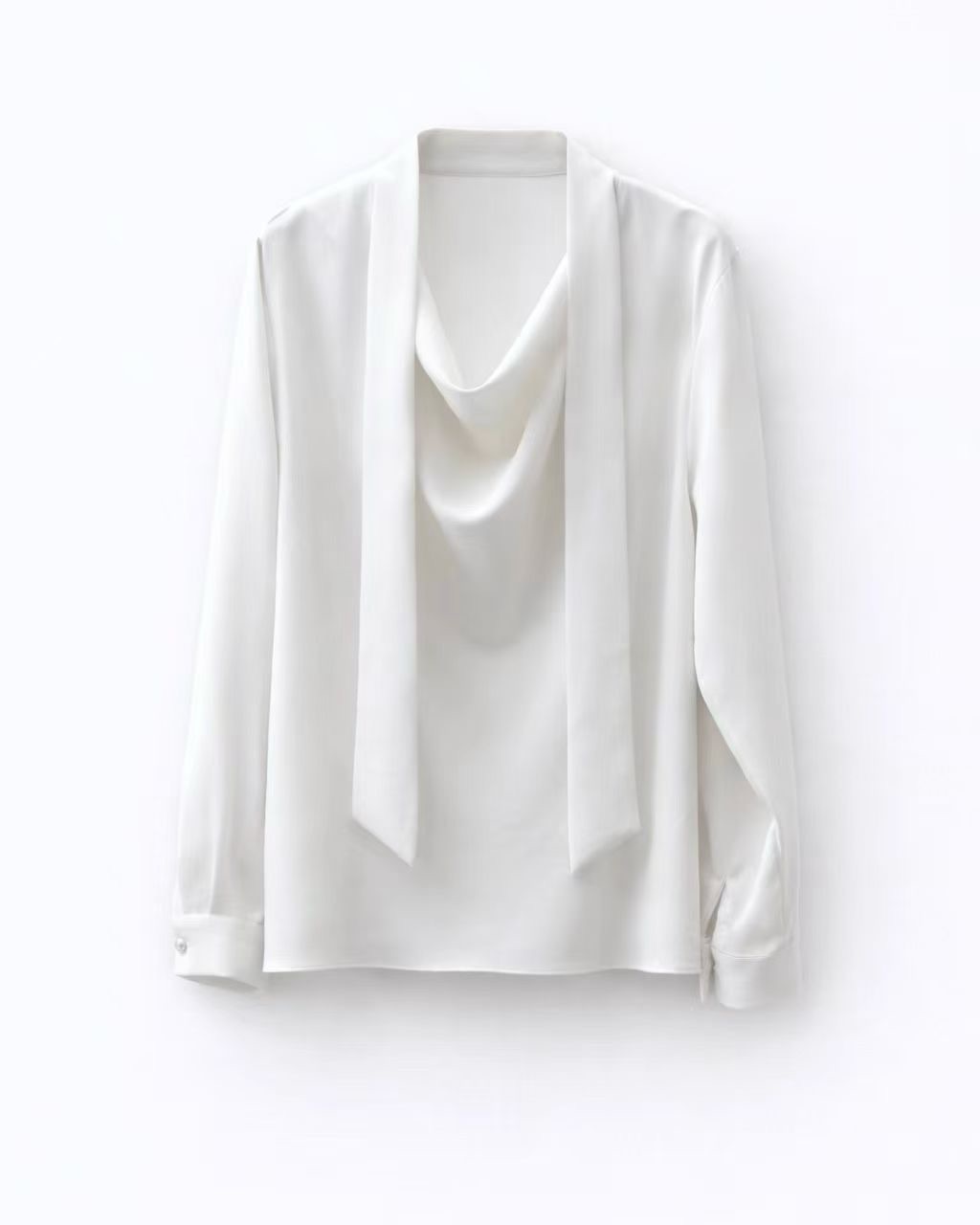 ME07 / Drapey Neckline Long Sleeves Blouse