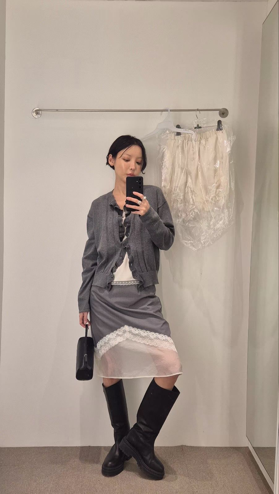 PH08 / Lace Trim Midi Skirt