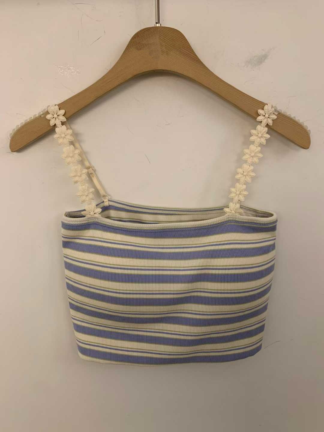 DOMINGA FLOWER APPLIQUE STRAPS BRALETTE