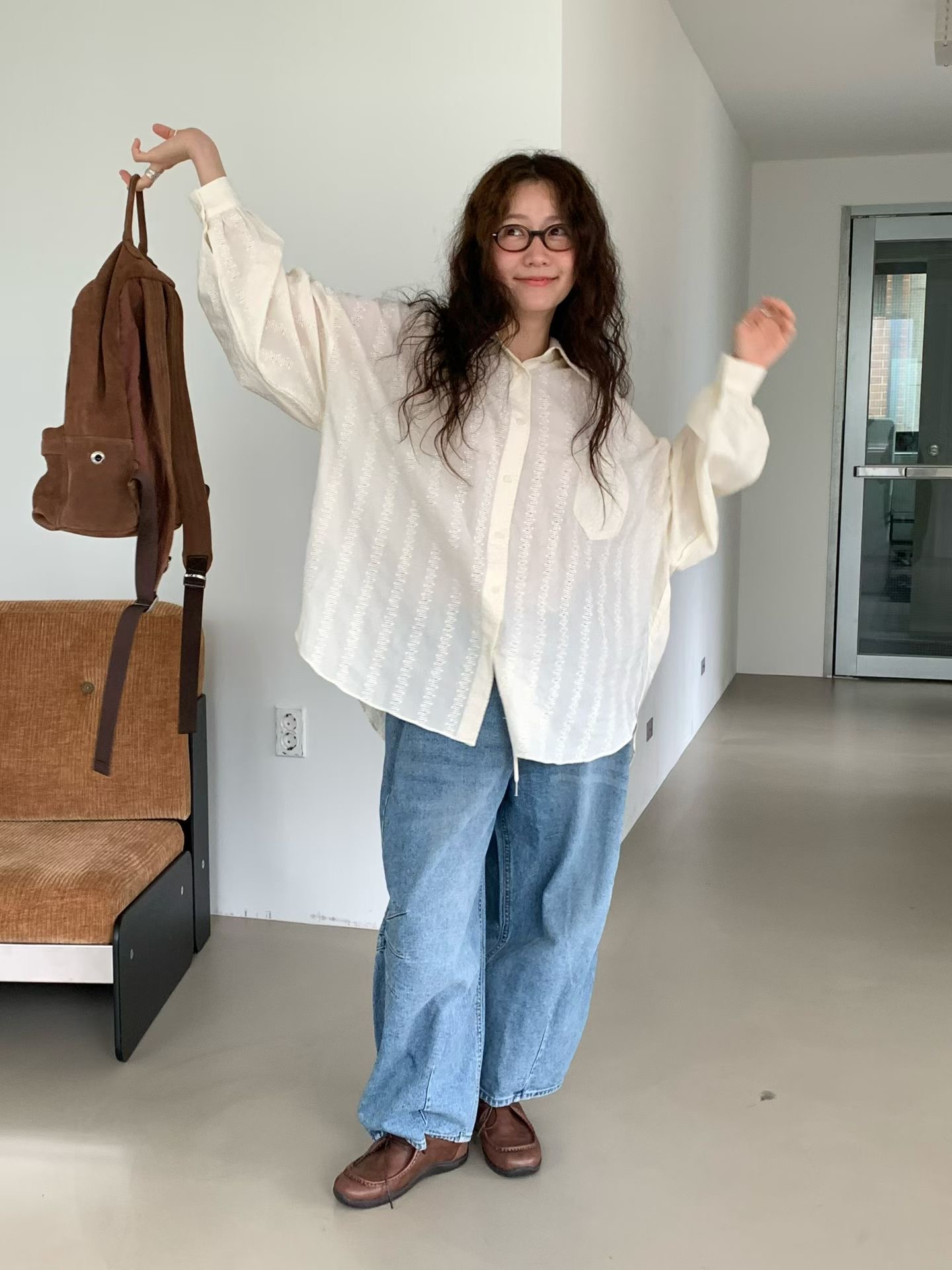 VP24/ OVERSIZED BRODERIE SHIRT 