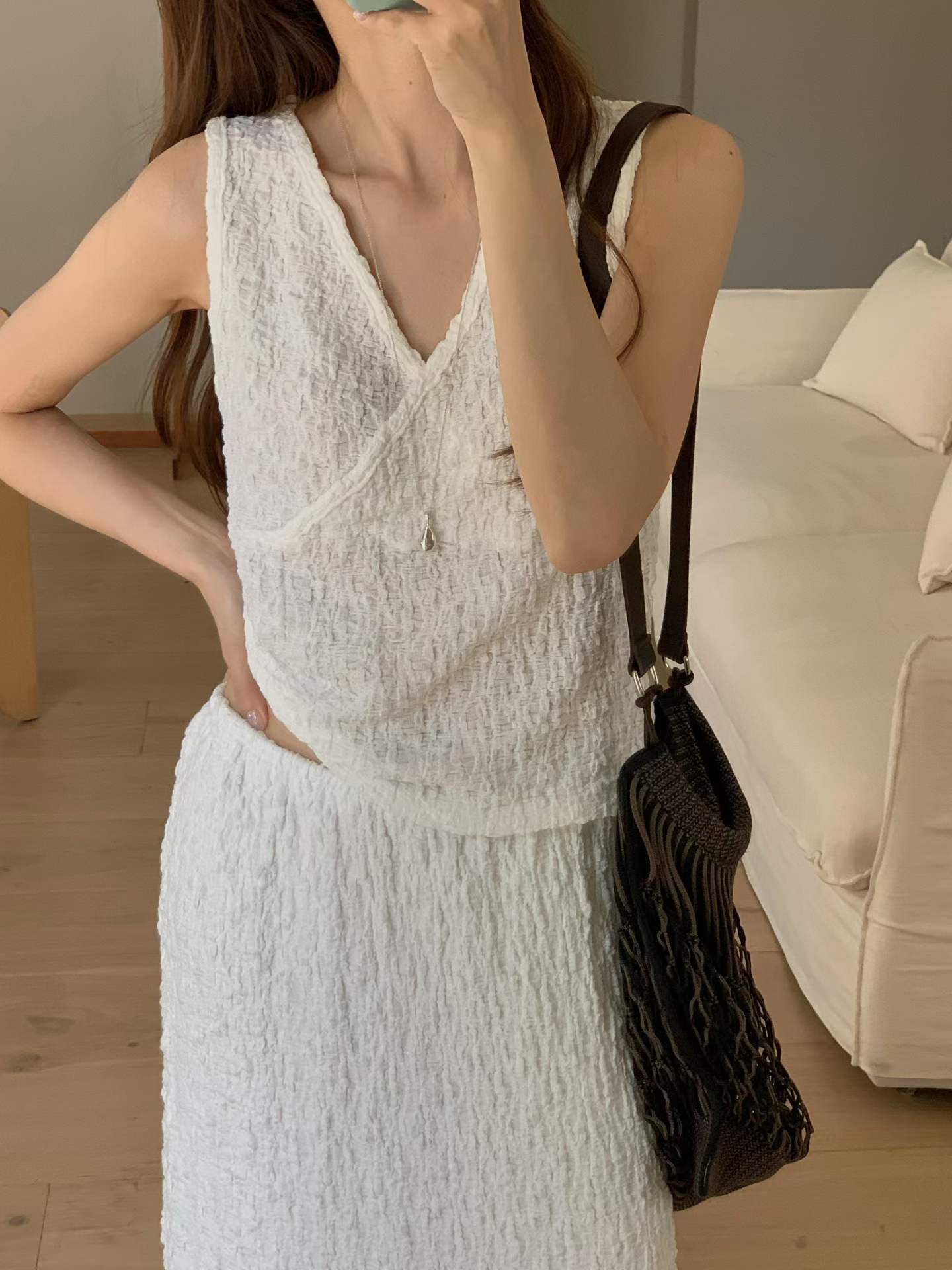 FRED V-NECK TEXTURED SLEEVELESS TOP