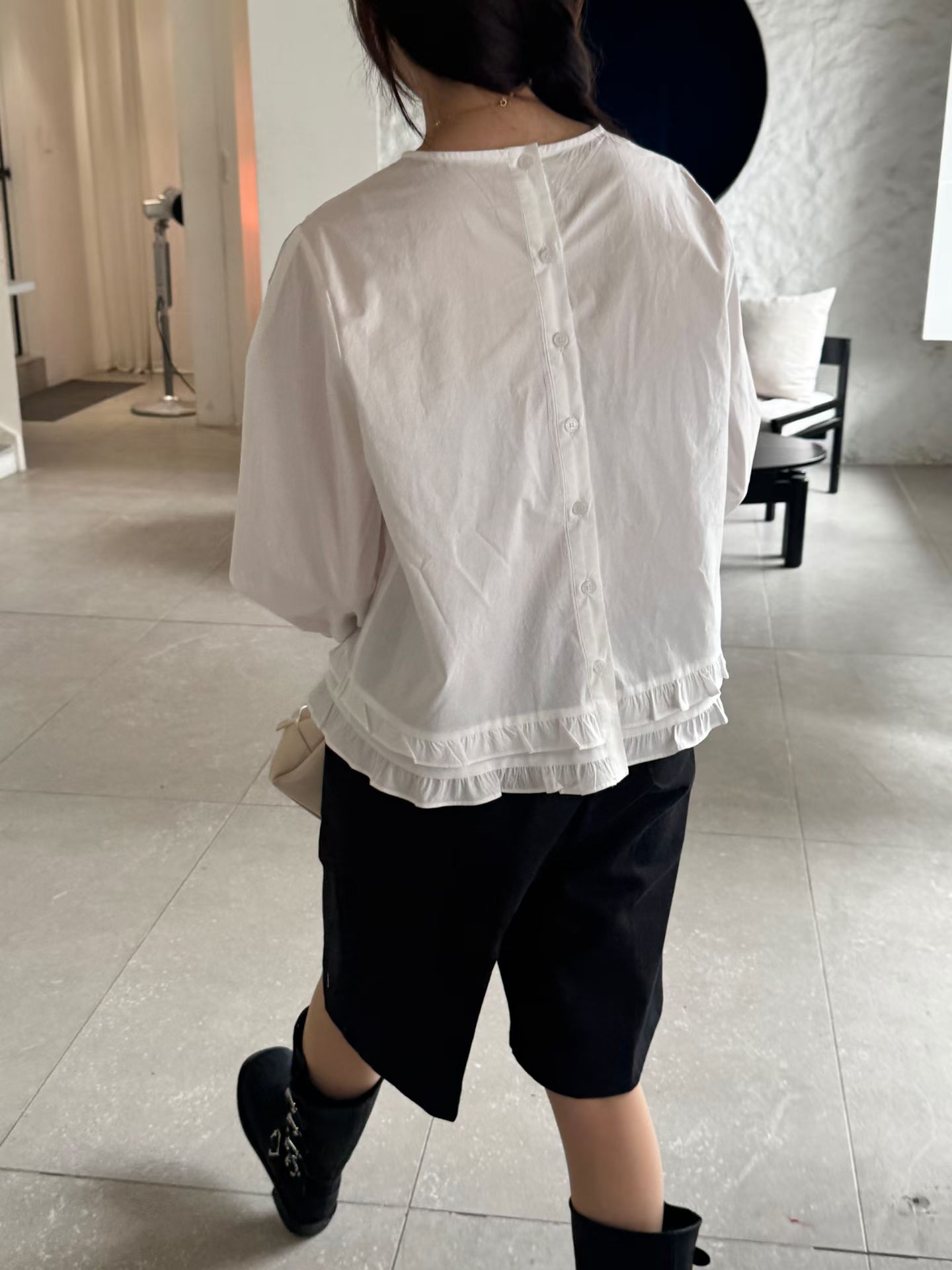 EGYPT RUFFLE HEM TWO WAYS BLOUSE