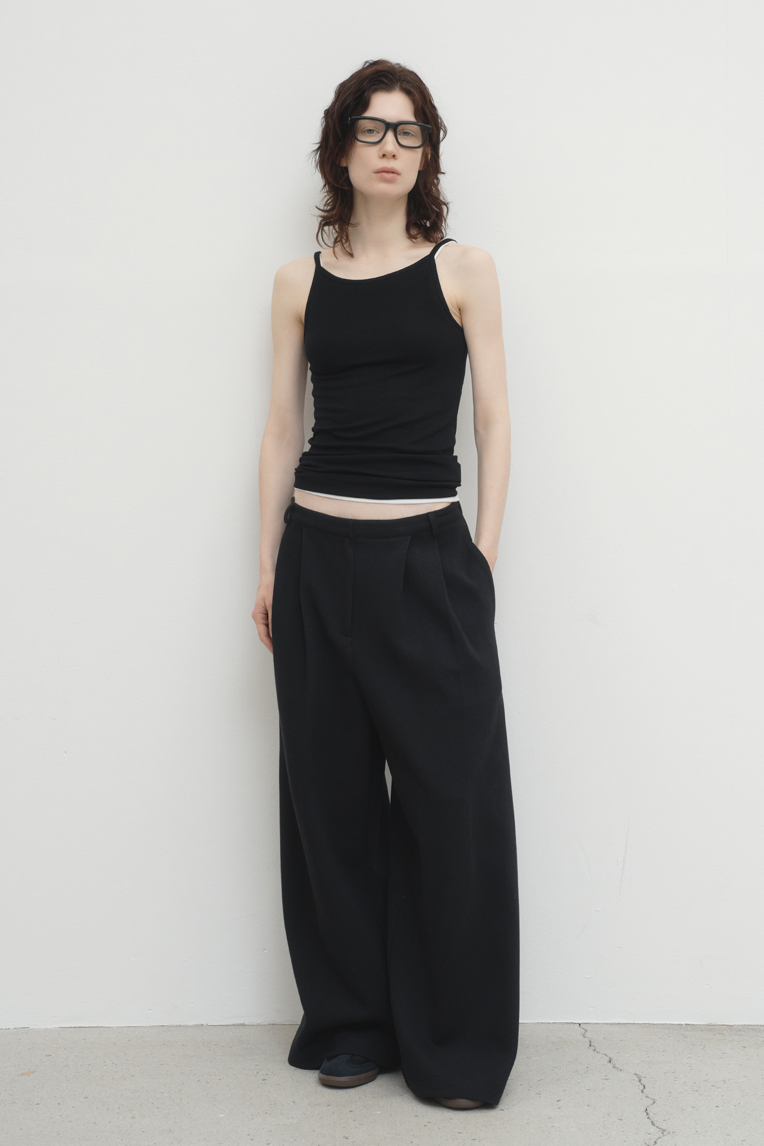WW24 / TUCK WIDE CUSHION SLACKS