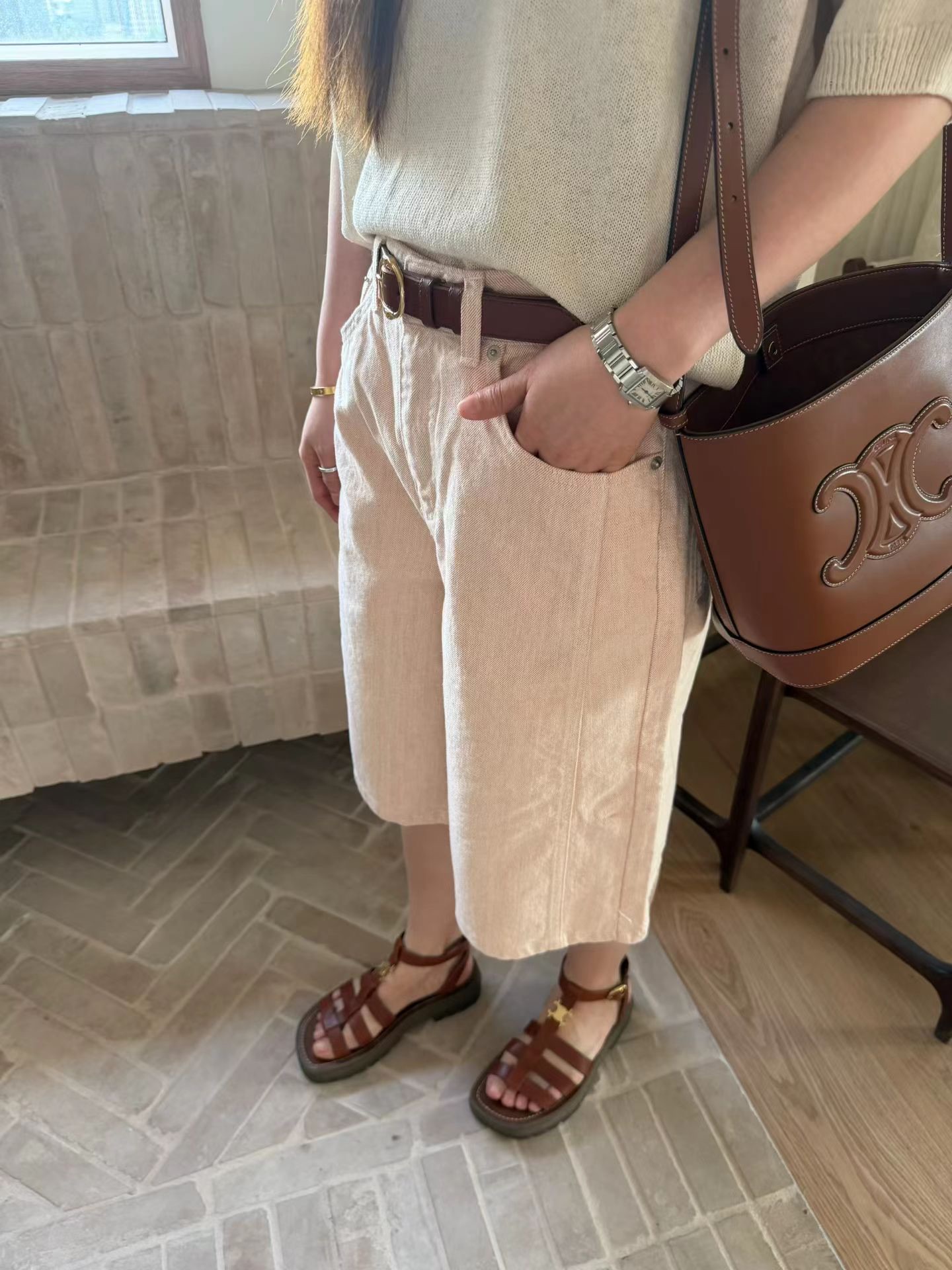MU19 / EMBROIDERED "M" PIGMENTED BERMUDAS
