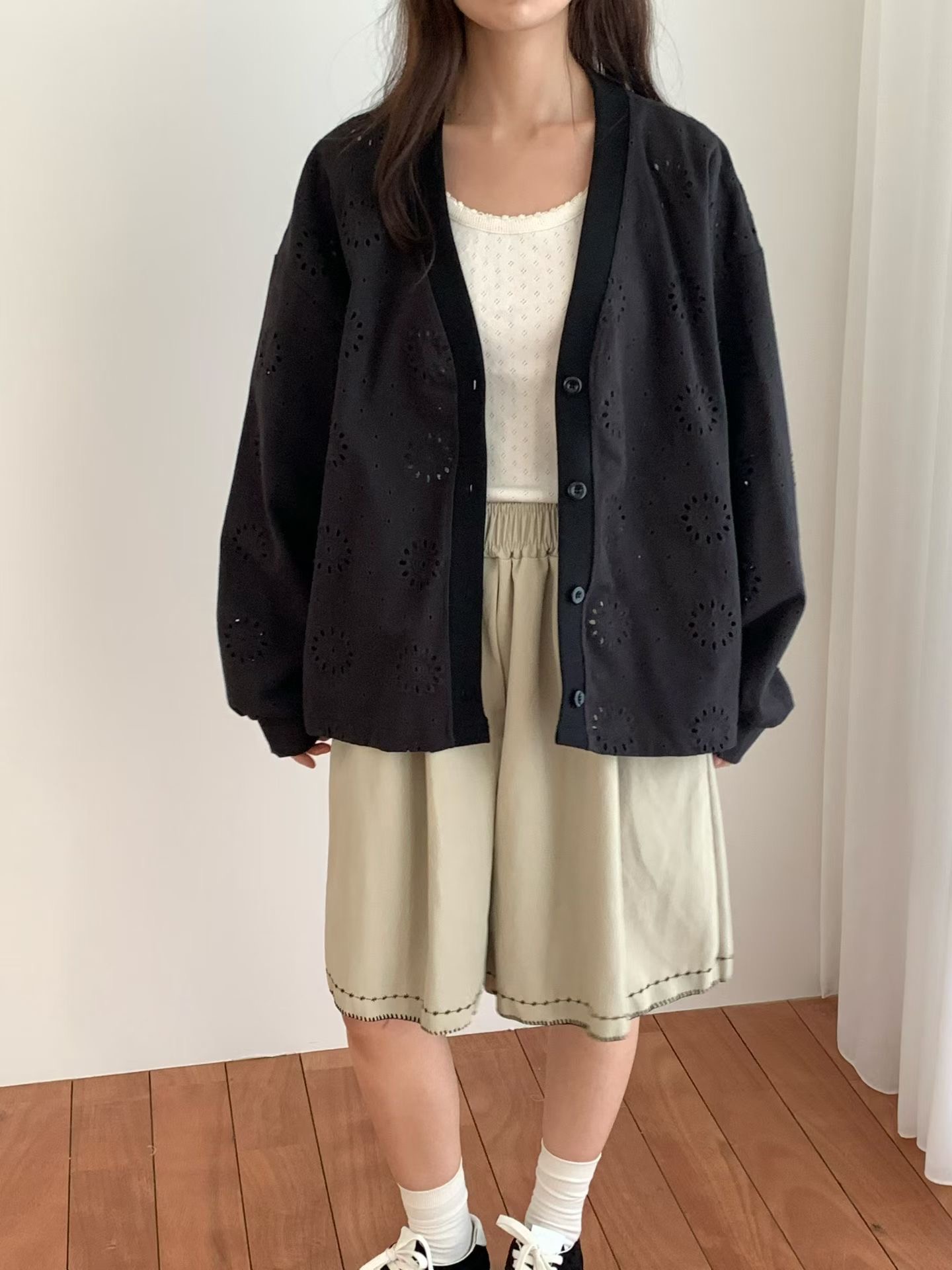 VP27/ OVERSIZED EYELET EMBROIDERY OUTER