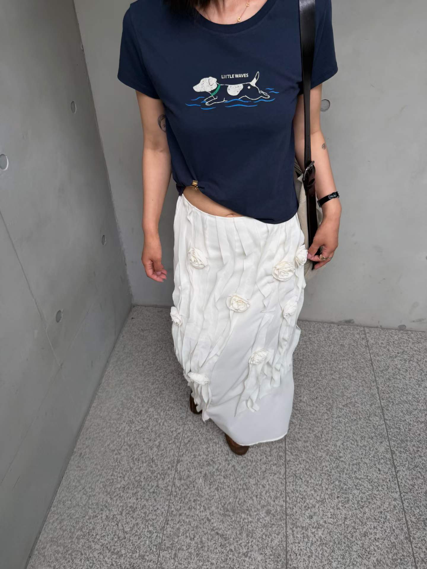 FIADH FLOWER RIPPLE APPLIQUE SKIRT