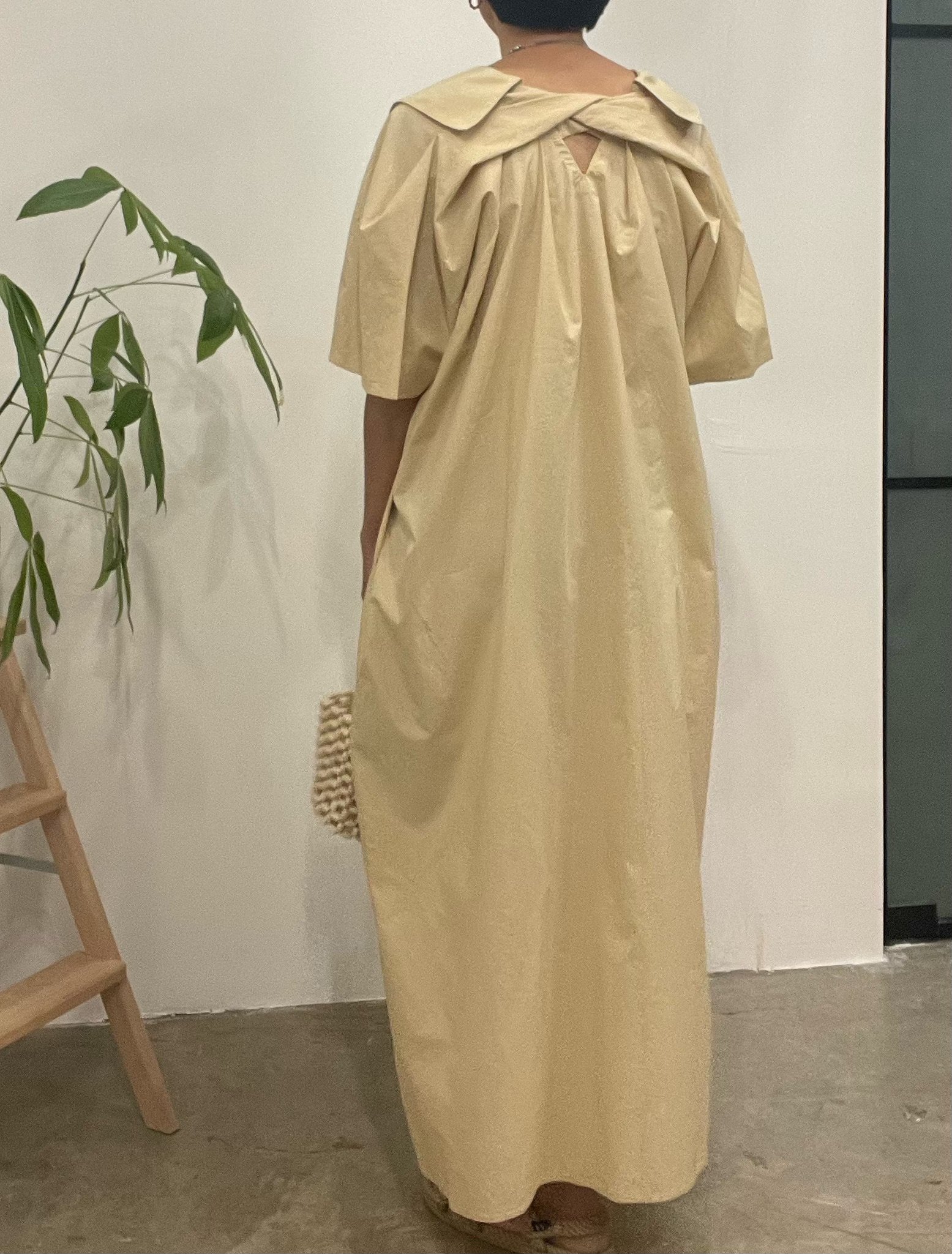 Sofie twisted back details pocket shirt dress