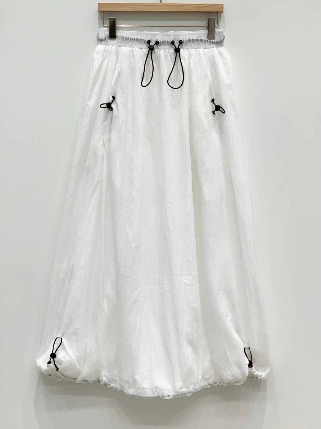 DONNA TOGGLE DETAILING BANDING SKIRT