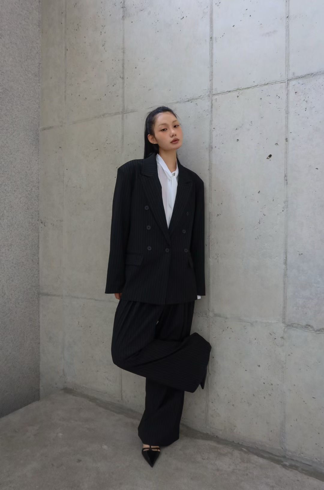 BY12 / PIN STRIPE TAILORED OVERSIZE BLAZER