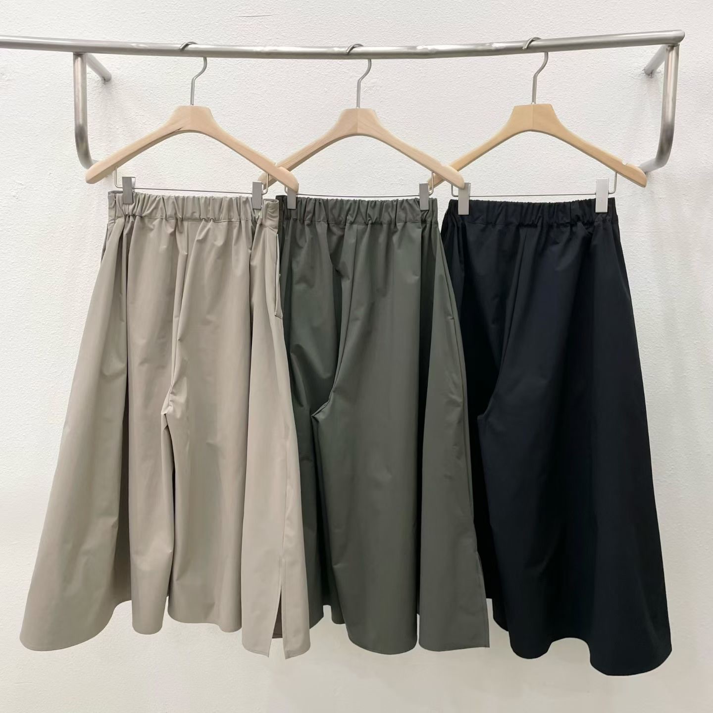 LE21 / CROPPED POCKET FLARE CULOTTES