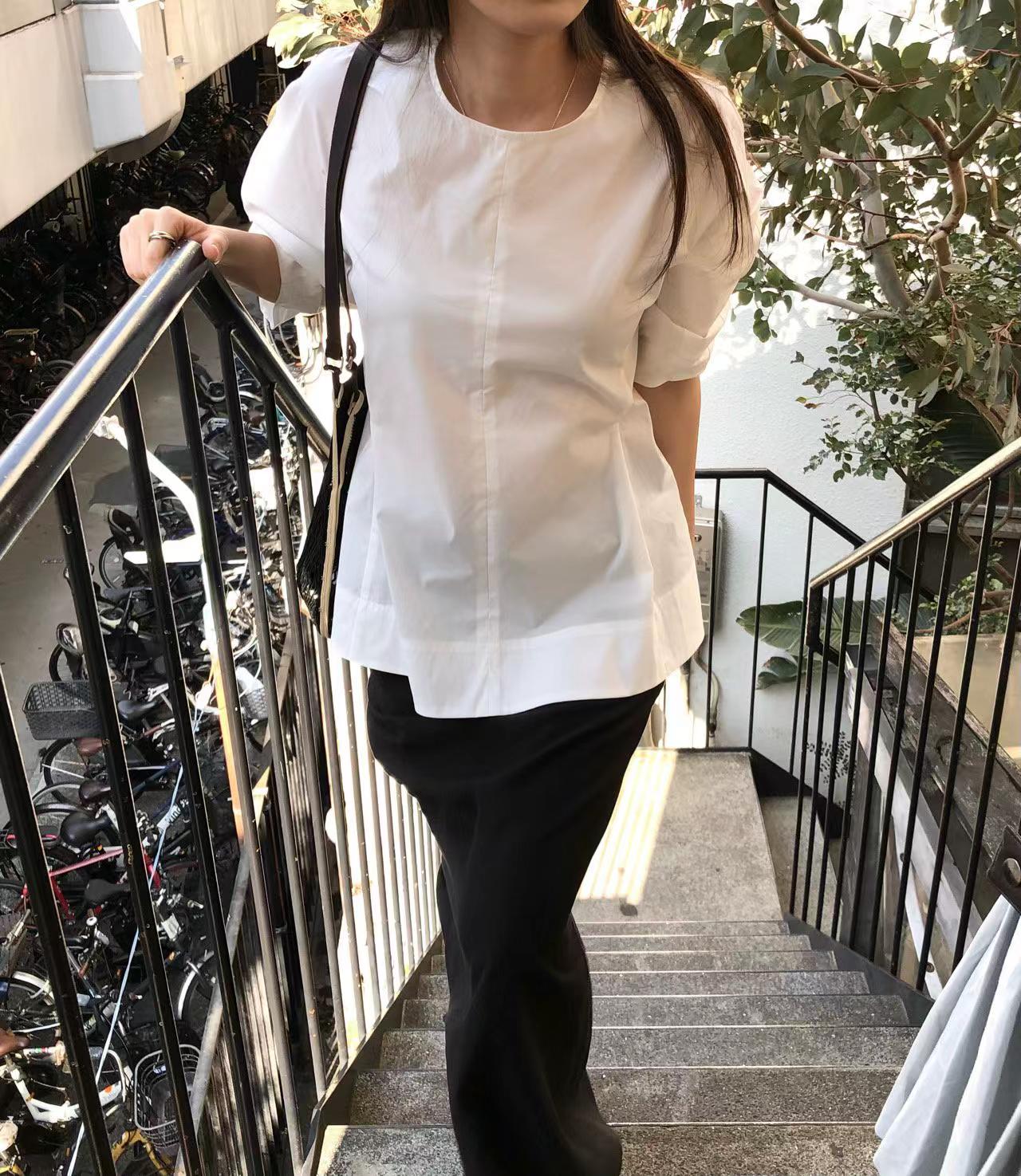 EVREN VOLUME FLARED BLOUSE