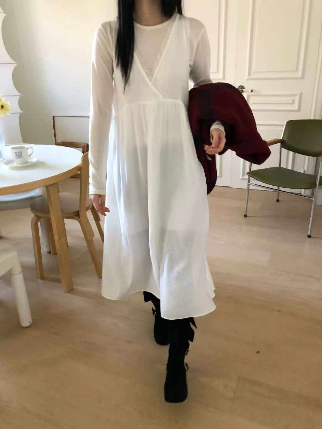 DORCIE V-NECK LACE PIPING PINAFORE DRESS