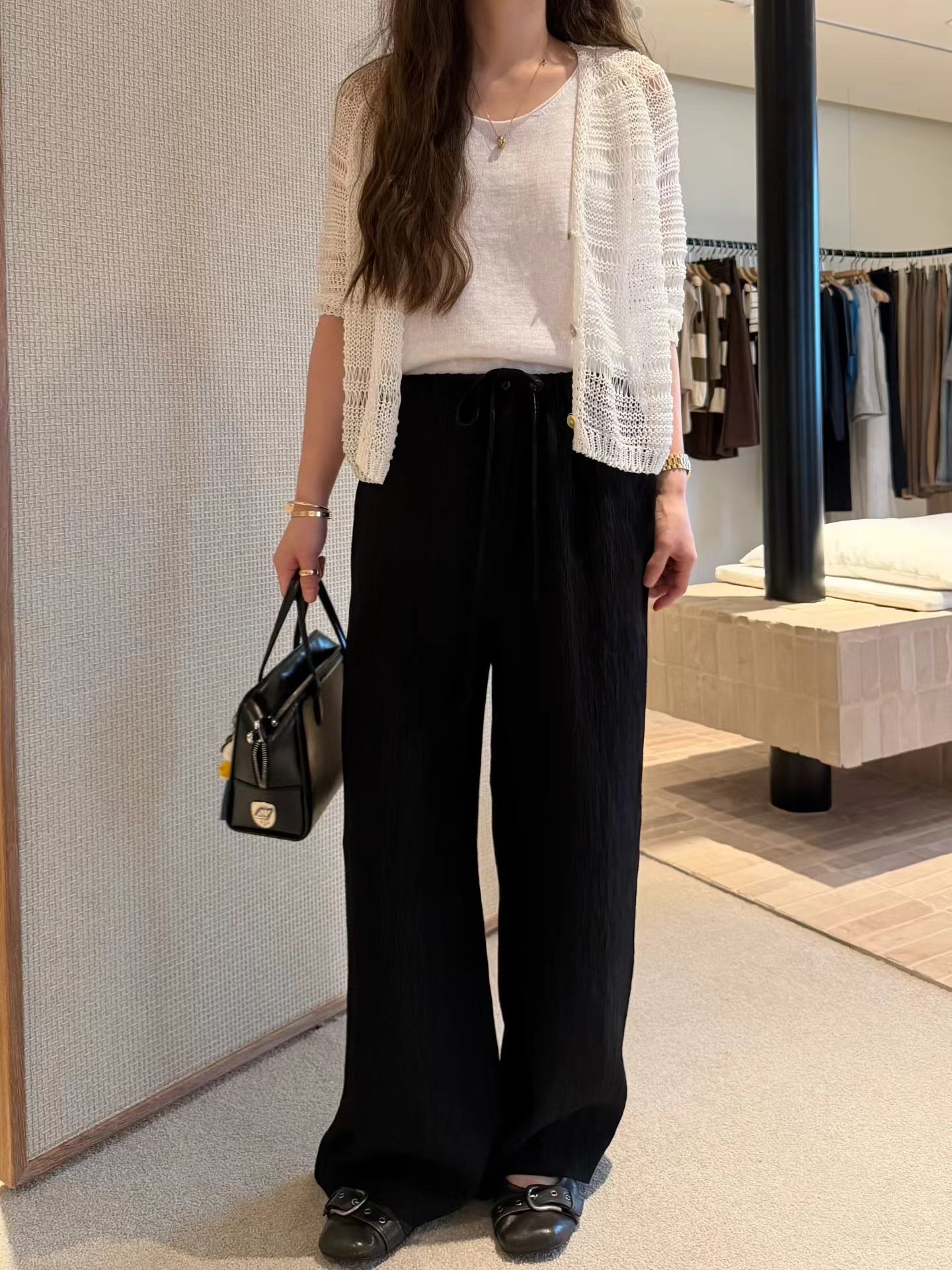 MU26 / TEXTURED DRAWSTRING RELAX TROUSERS