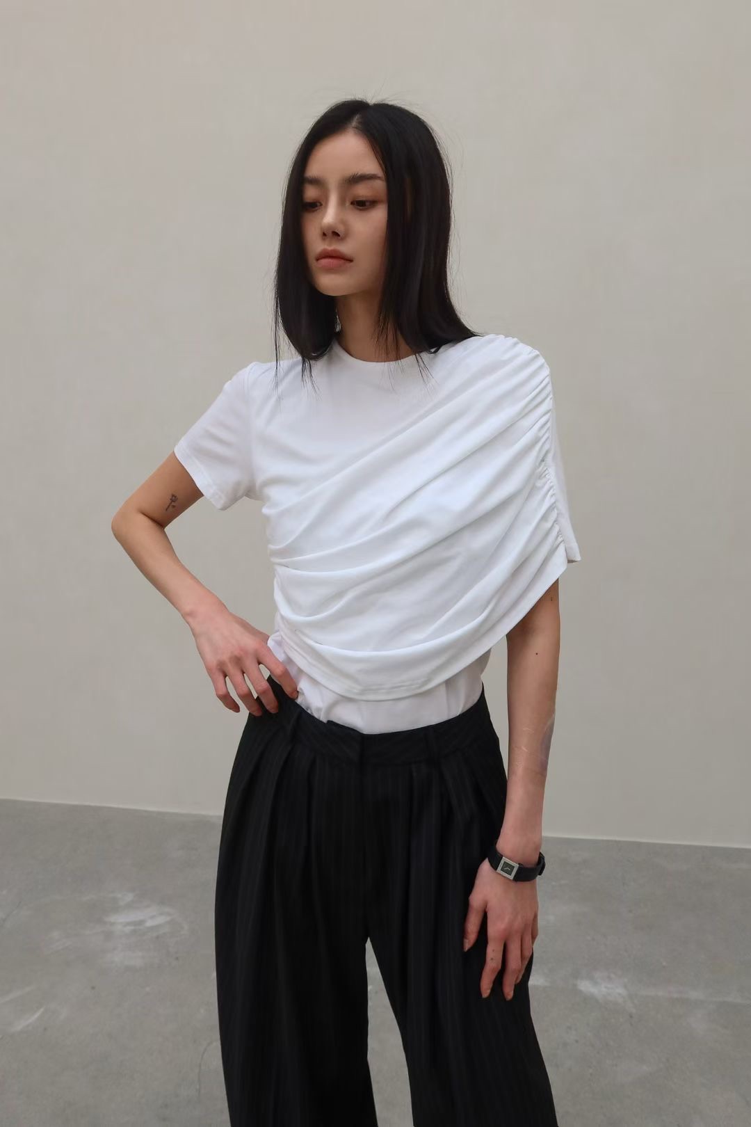 BY07 / RUCHING SHORT SLEEVES TEE