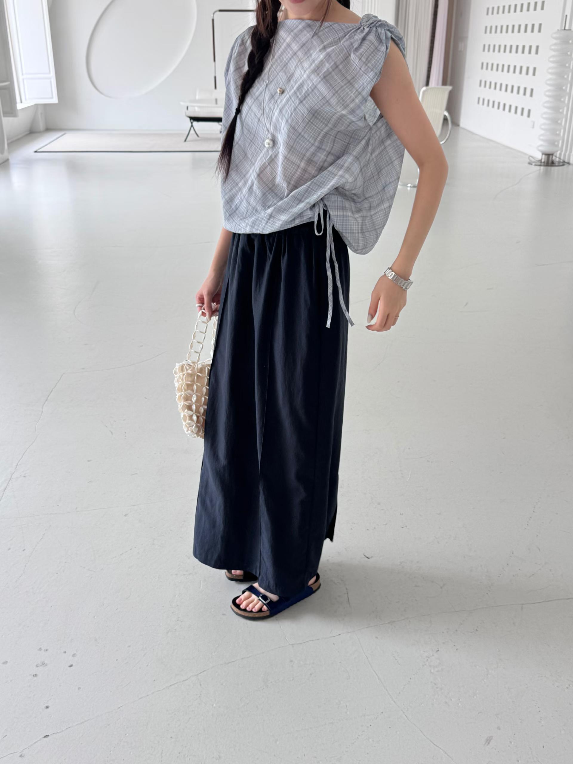 FABIOLA PLAID DRAWSTRING TOP
