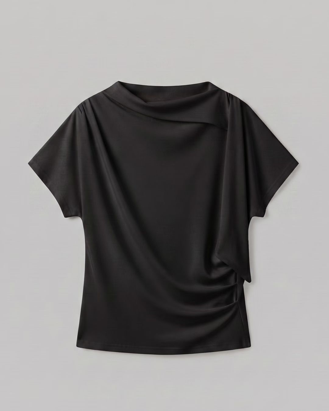710826 / DRAPEY SHORT SLEEVES BLOUSE