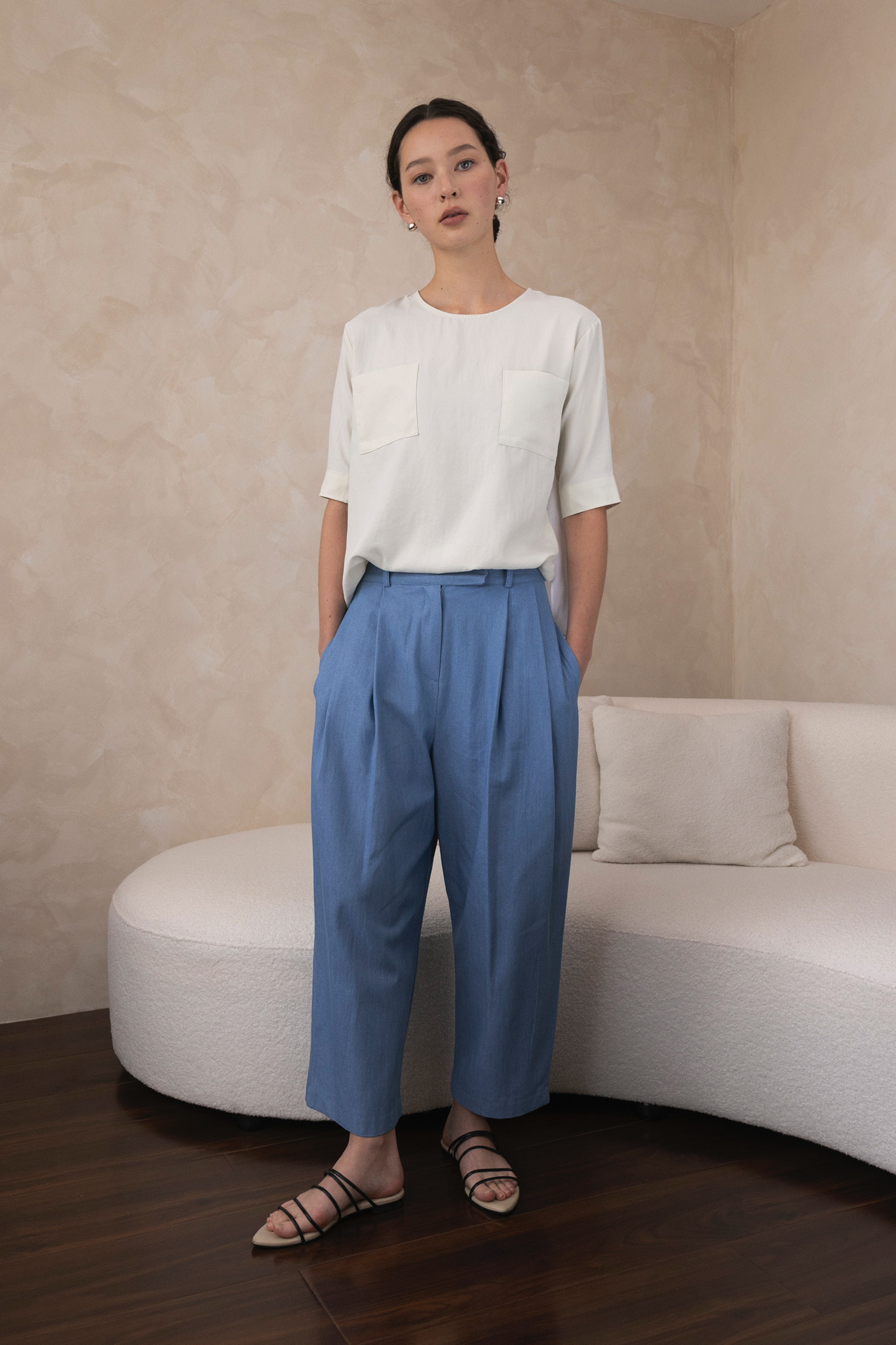 AL02/ BANDED PINTUCK CARROT PANTS