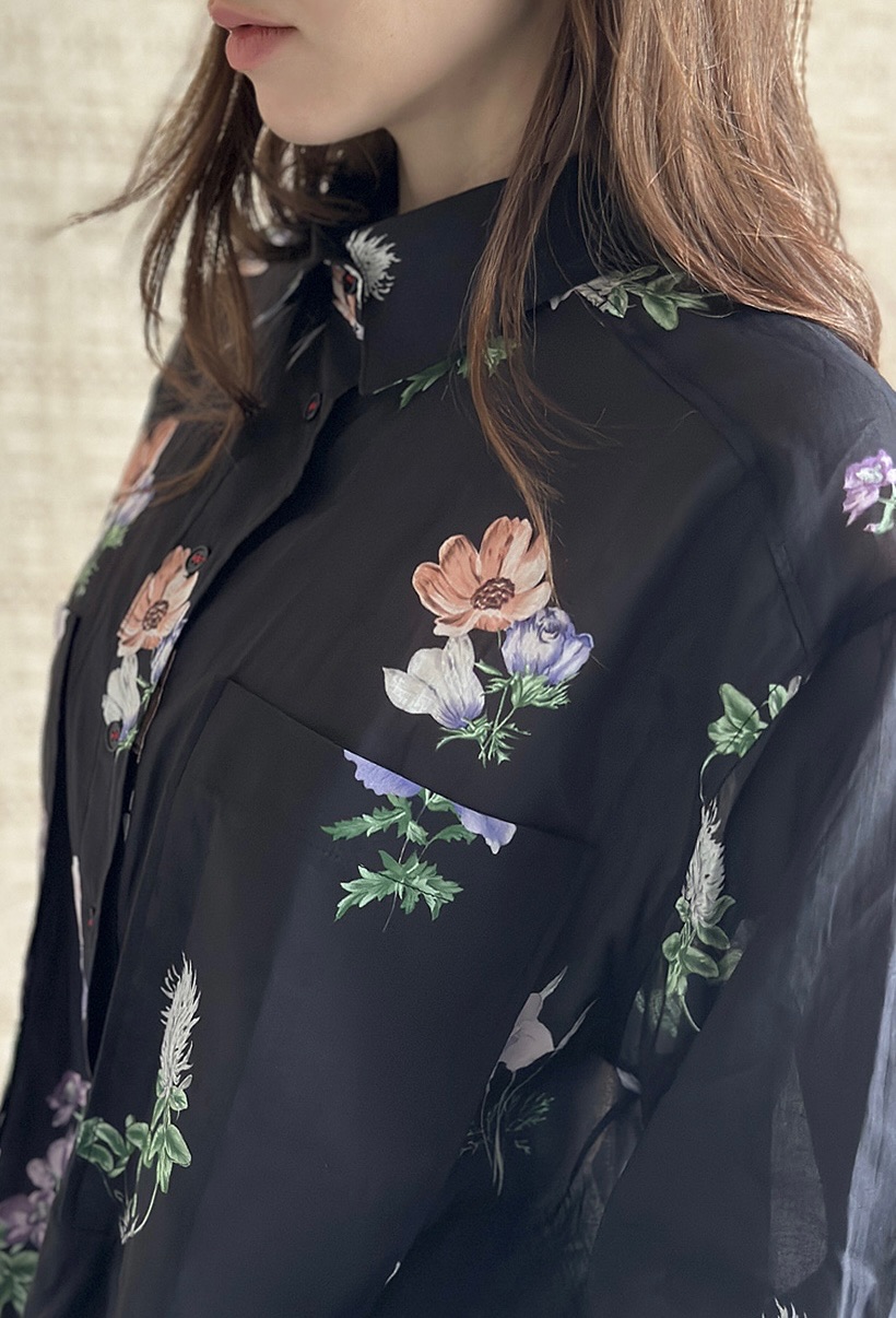 KB14 / Front Pockets Floral Shirt