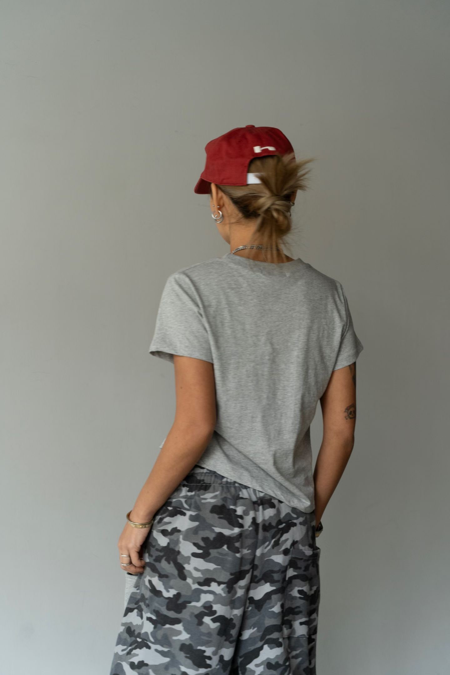 FG31 / SHORT SLEEVES CREW NECK TEE