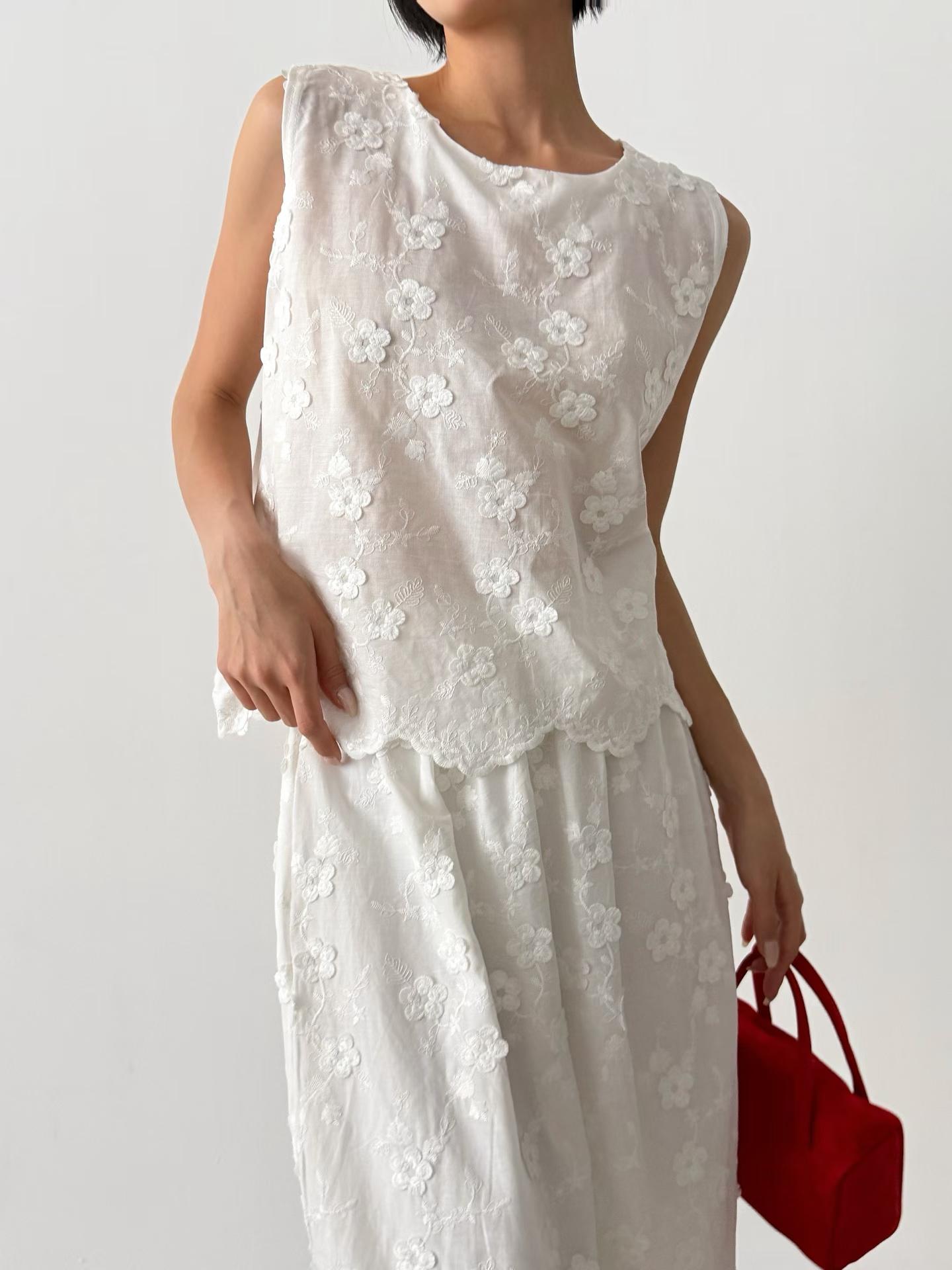 ELLISON BRODIER SLEEVELESS TOP