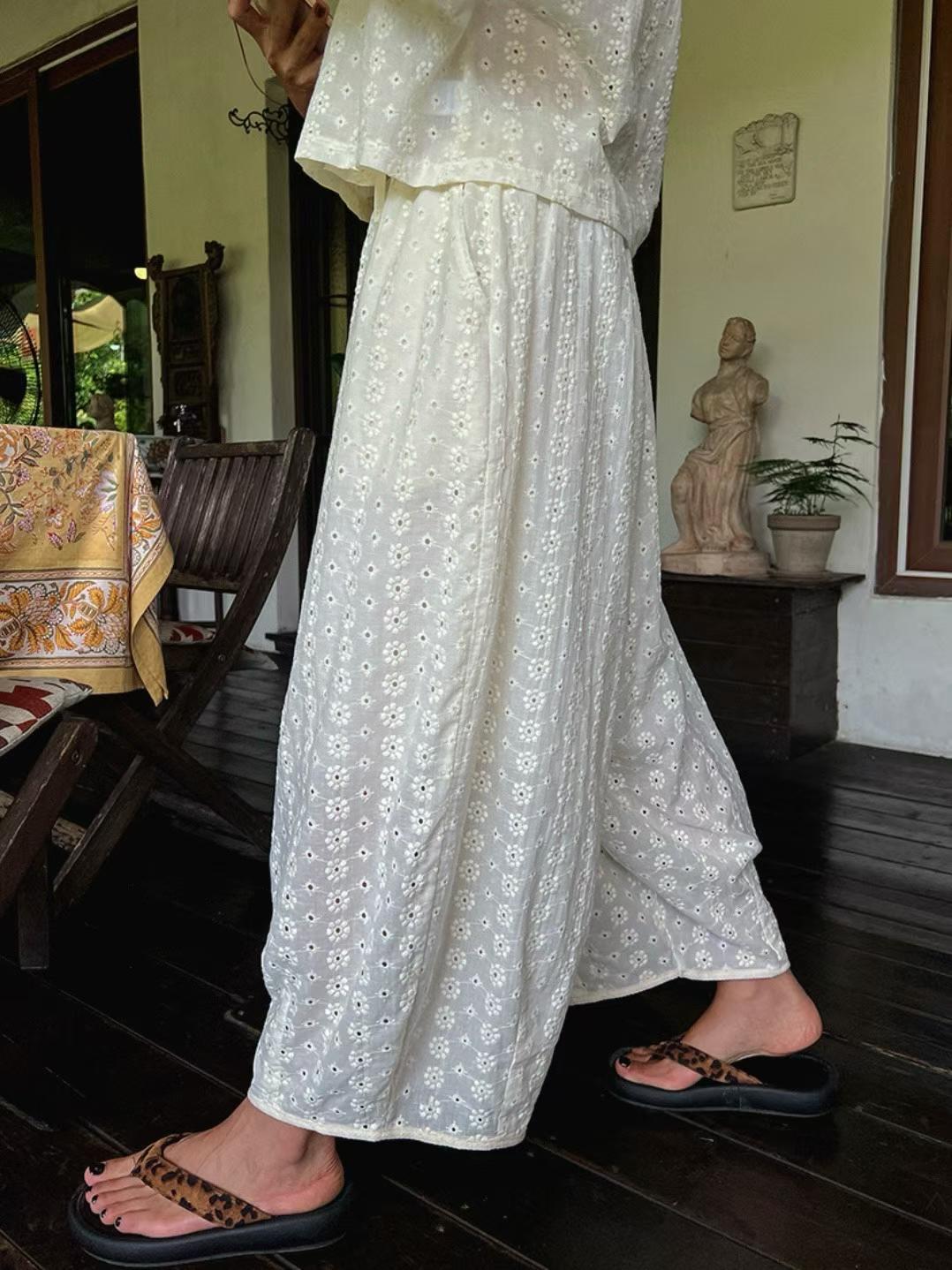 FLOSSIE EYELET BUBBLE PANTS