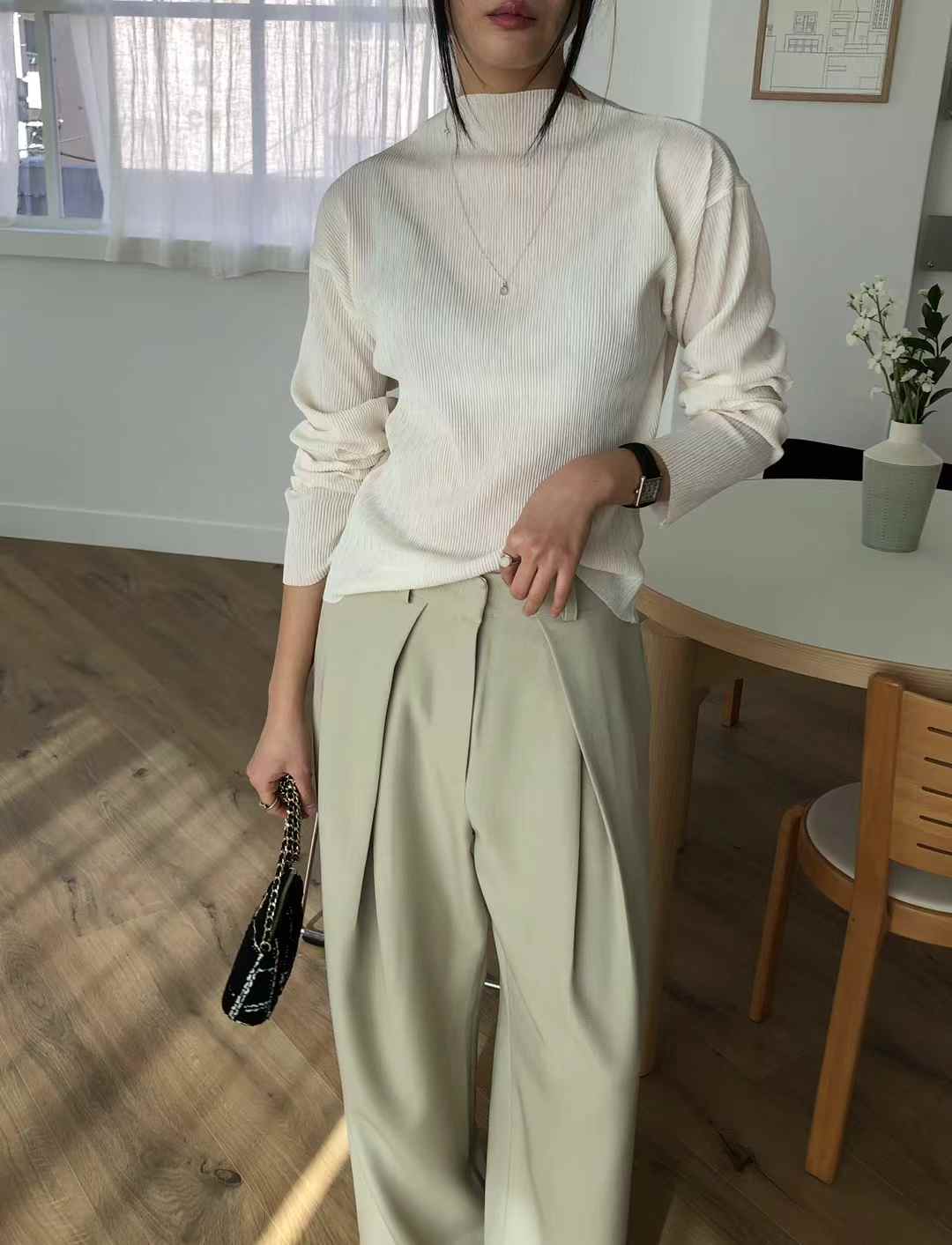 CADE PLEAT HIGH COLLAR TOP