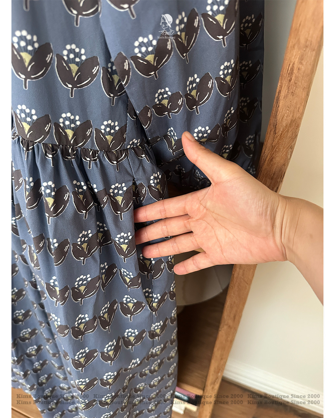 KB05 / Volume Sleeves Printed Loosefit Dress