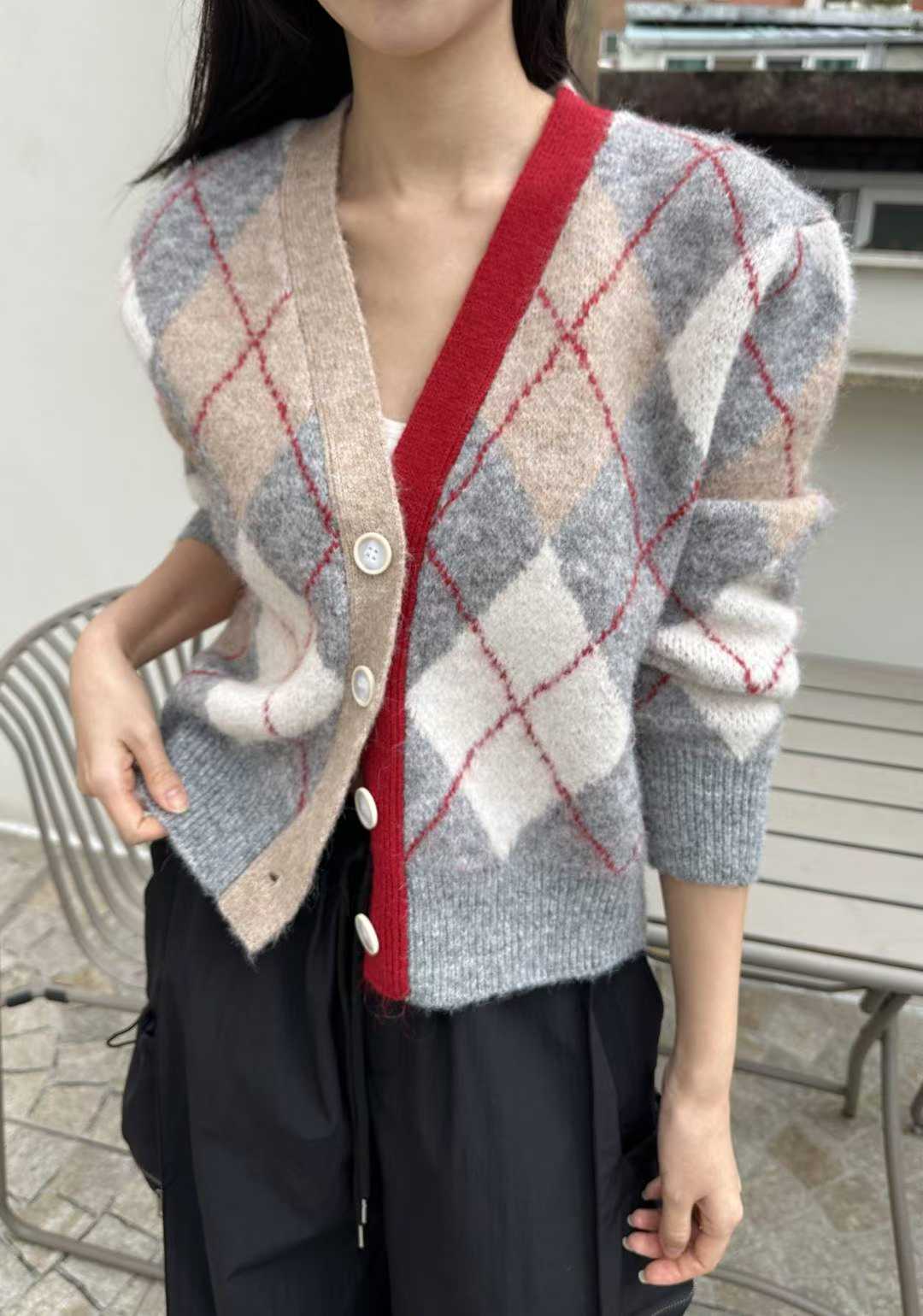 DAYLEN ARGYLE CHECKS CARDIGAN