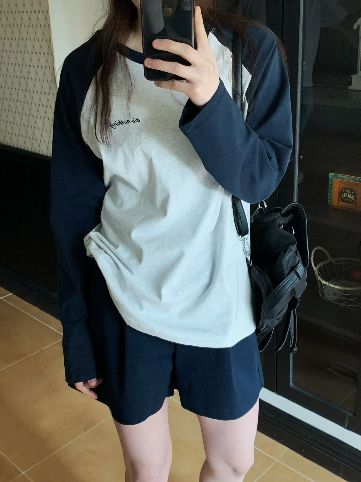 JU01 / "IT'S NOTHING" TWO-TONE PULLOVER