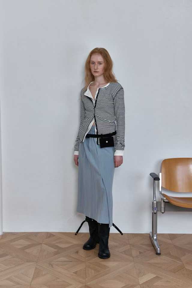 DOTTIE OVERLAP DETAIL MIDI SKIRT