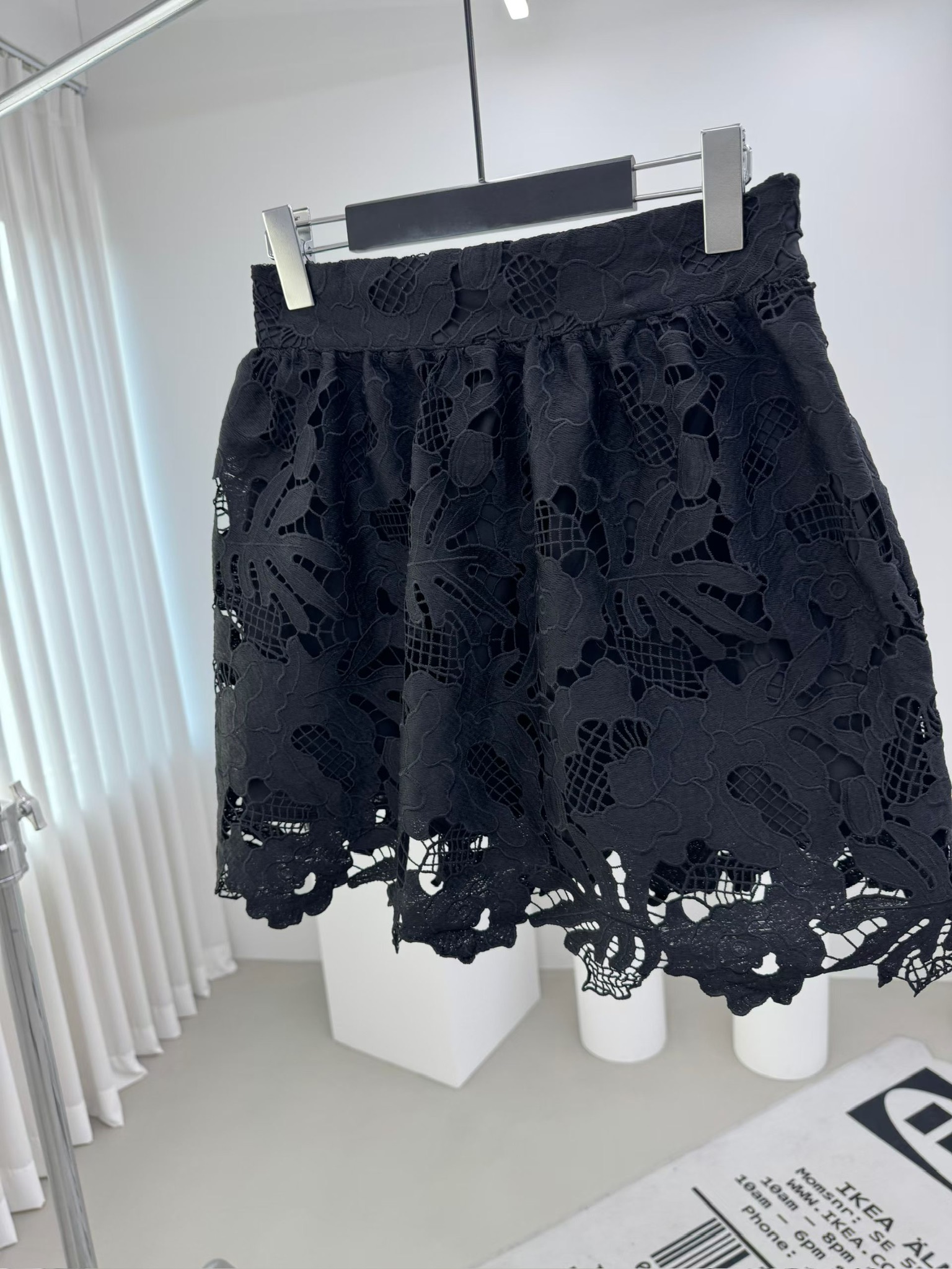 5001 / ELASTIC BAND BRODERIE SKIRT