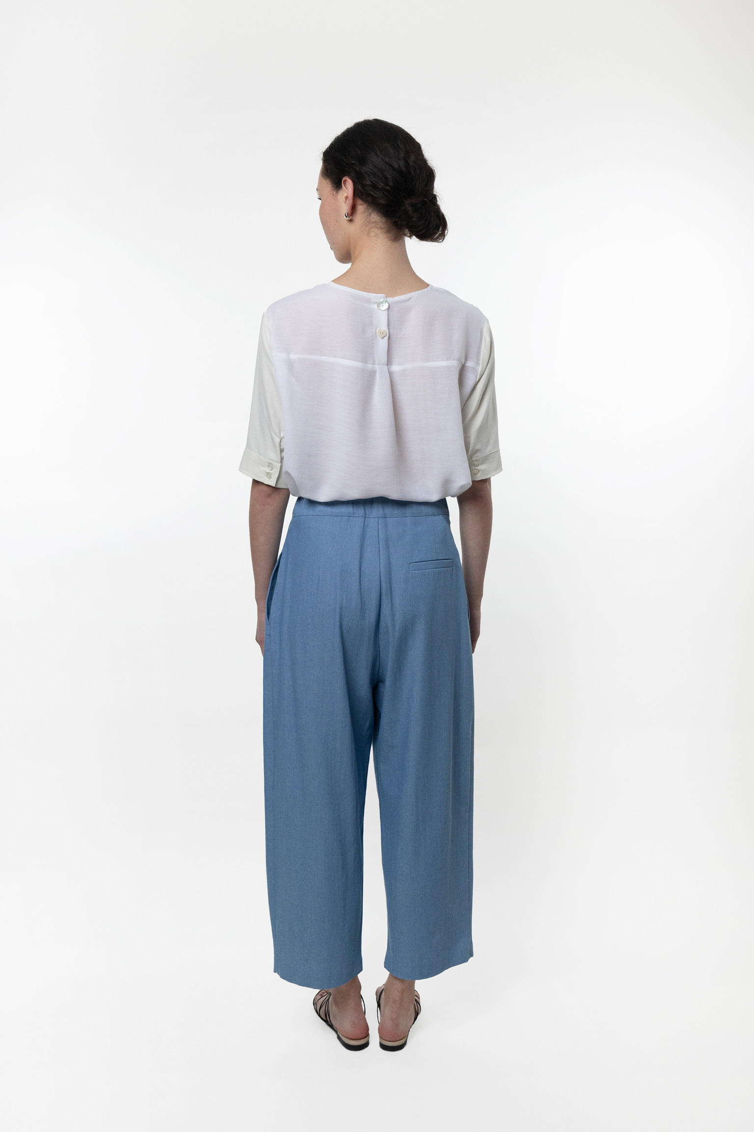 AL02/ BANDED PINTUCK CARROT PANTS