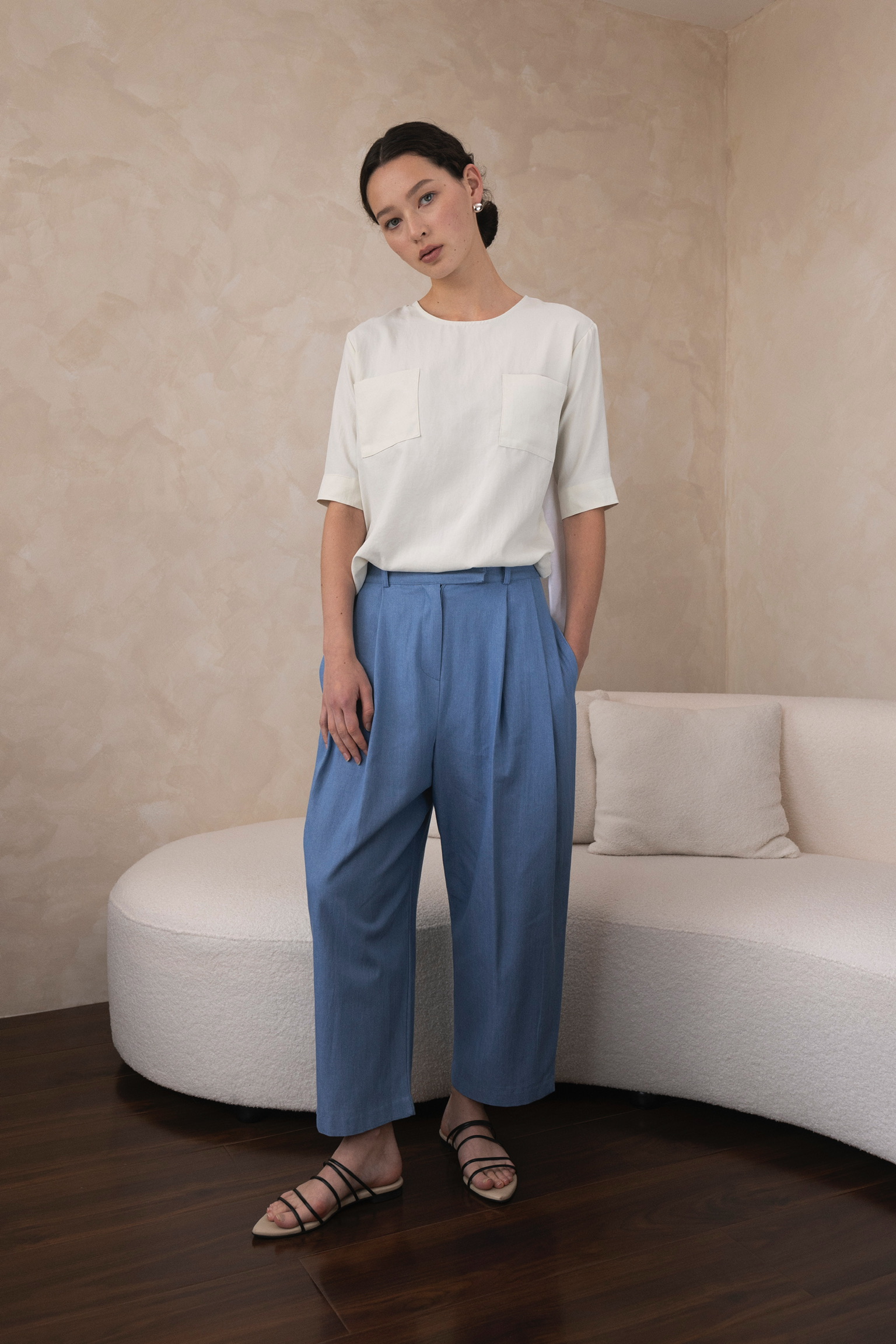 AL02/ BANDED PINTUCK CARROT PANTS