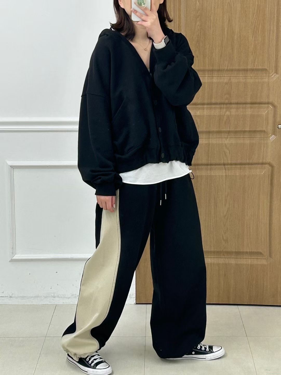 KR21 / Contrast Side Panel Jogger