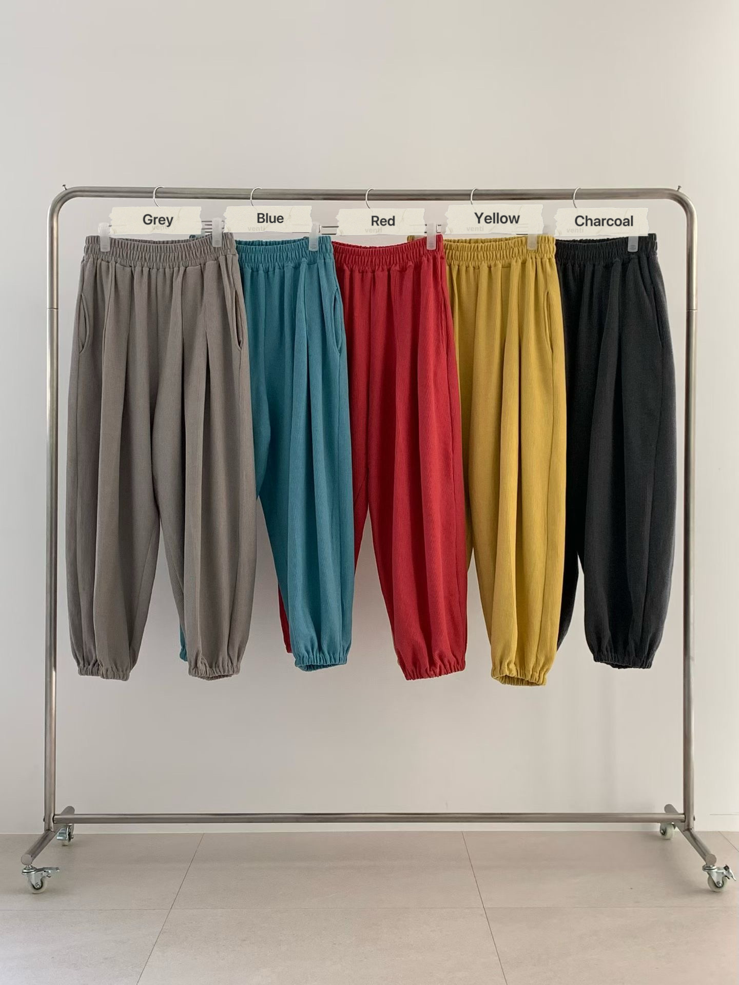 VP18 / TAPERED LEGS CORDUROY JOGGERS
