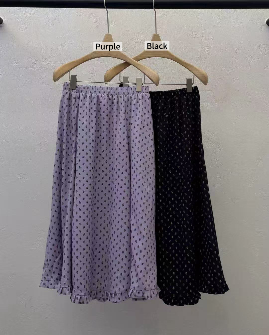 KF38 / ELASTIC WAISTBAND PRINTED SKIRT WITH RUFFLES