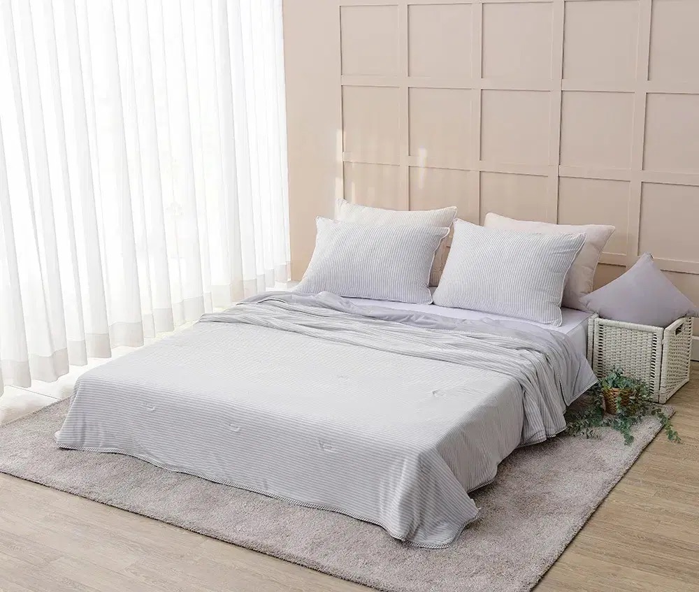 BT01 / Ice Cool Series: Stripe Blanket