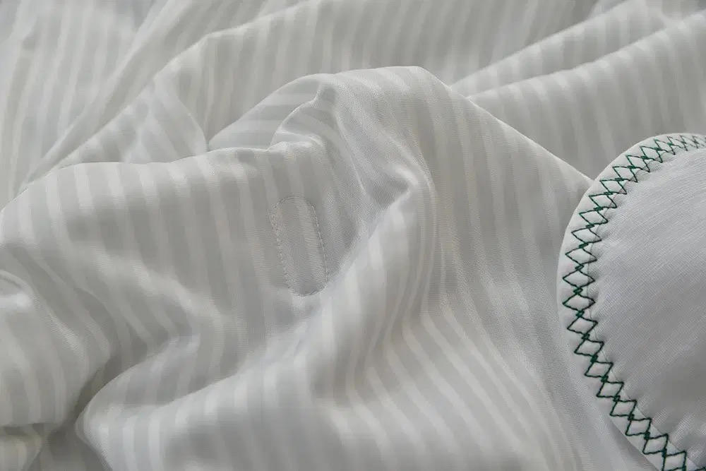 BT01 / Ice Cool Series: Stripe Blanket