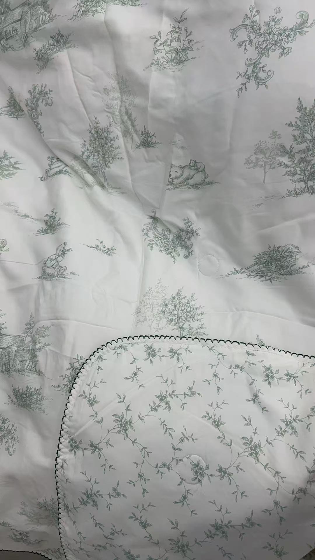 BT02 / Ice Cool Series: Reversible Bear in the Cottage Blanket