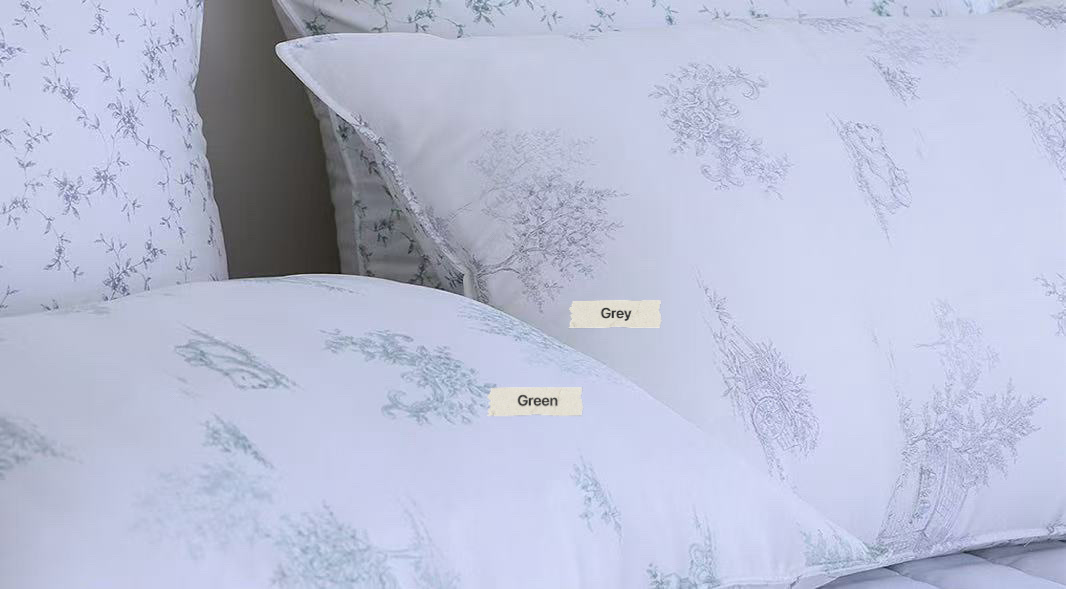 BT02 / Ice Cool Series: Reversible Bear in the Cottage Blanket