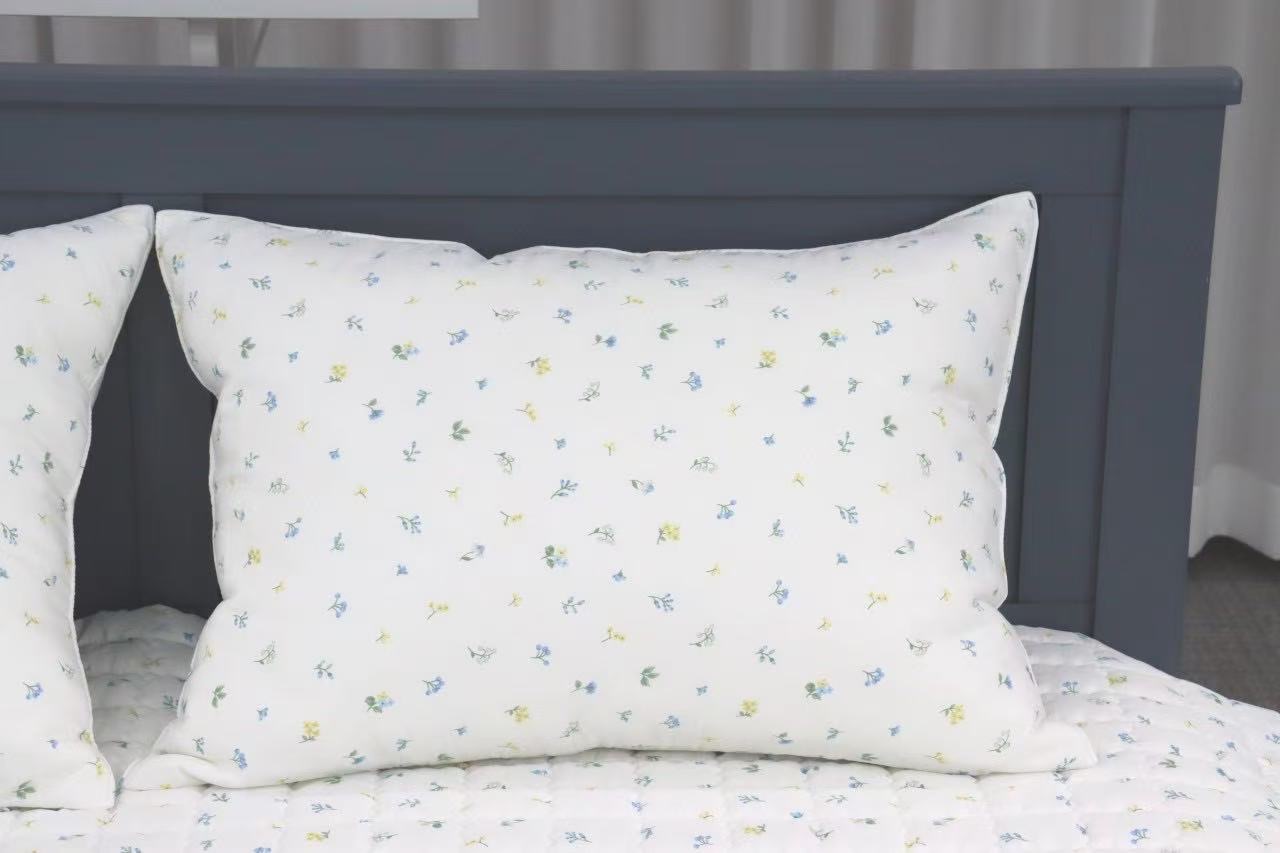 BT03 / Ice Cool Series: Summer Breeze Floral Cooling Blanket