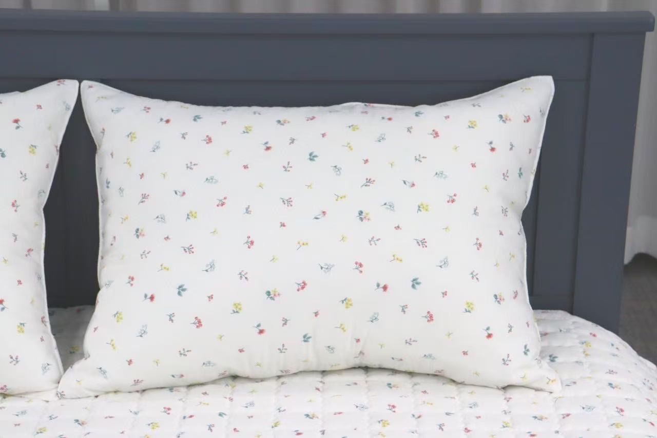 BT03 / Ice Cool Series: Summer Breeze Floral Cooling Blanket