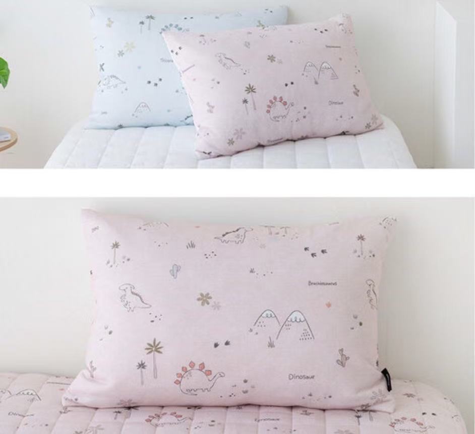 BT05 / Ice Cool Series: Dino Print Ice Cool Blanket