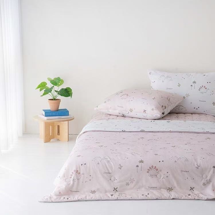 BT05 / Ice Cool Series: Dino Print Ice Cool Blanket